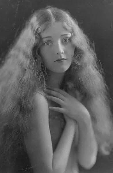Sybil Rhoda
